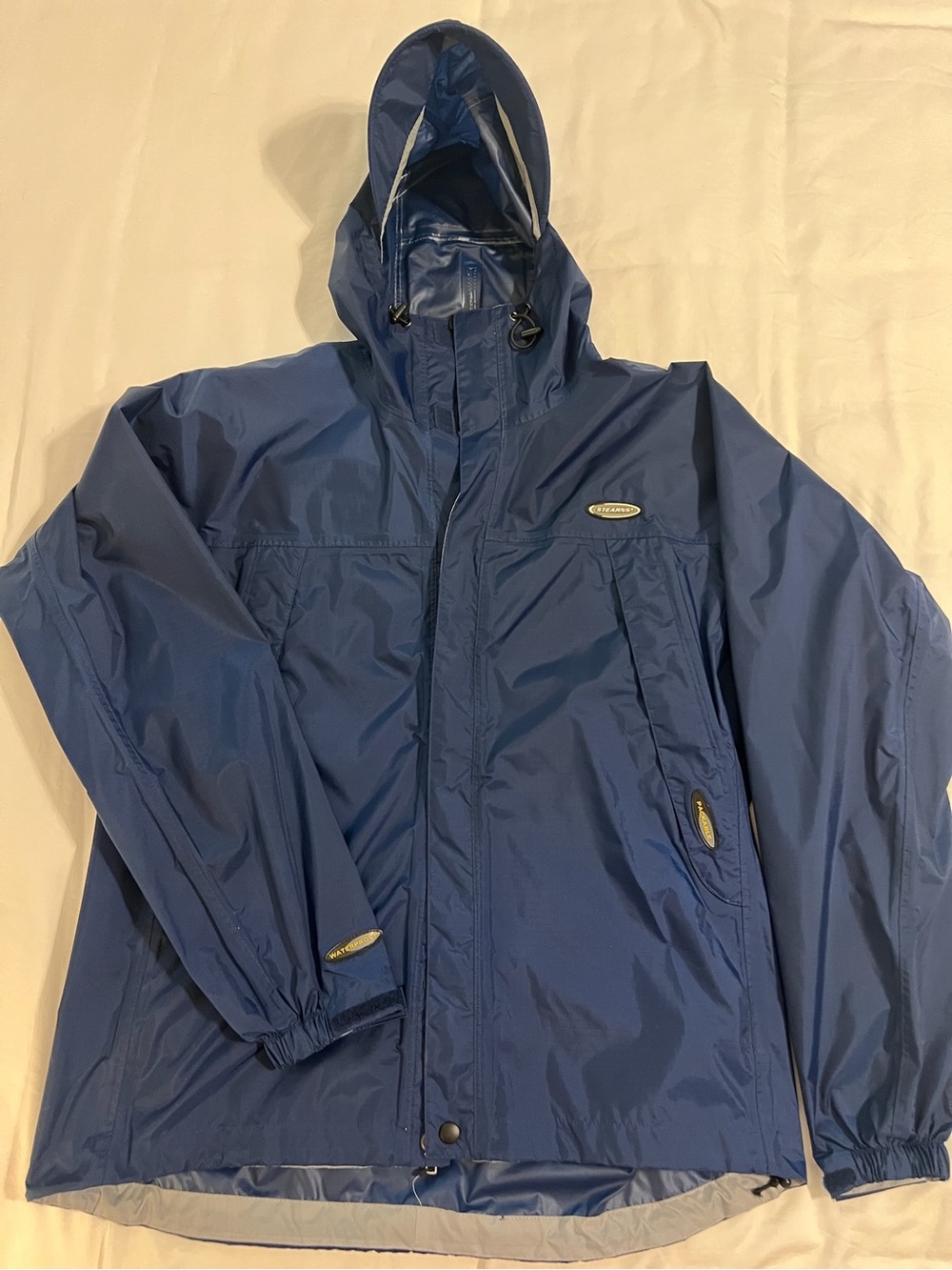 Stearns Men's Navy Waterproof Hooded Raincoat